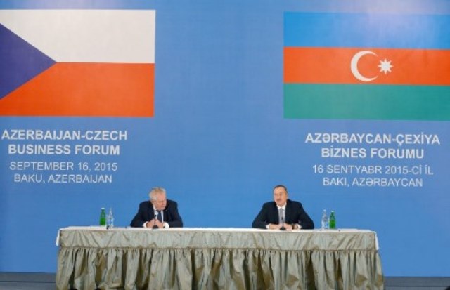 В Баку состоялся бизнес-форум Азербайджан-Чехия